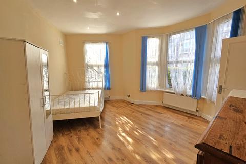 1 bedroom flat to rent, Fortune Gate Road, Harlesden NW10
