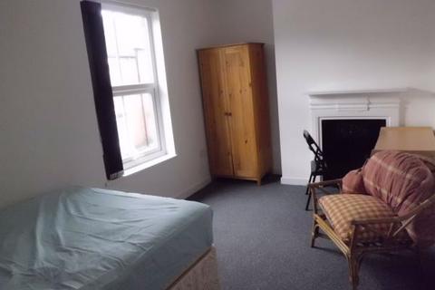 4 bedroom terraced house to rent - Lawson Terrace