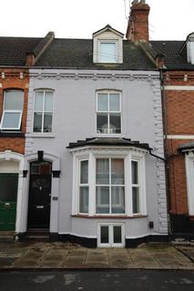 6 bedroom terraced house to rent - Agnes Road, Northampton