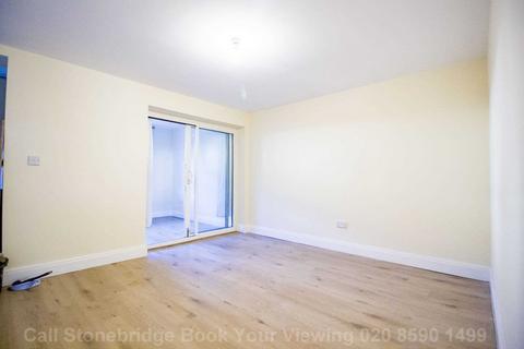 2 bedroom flat to rent, Wanstead Park Road, Ilford, IG1