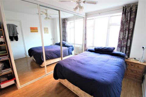 1 bedroom flat to rent, Kingsway, Hove, BN3