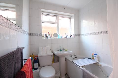 1 bedroom flat to rent, Kingsway, Hove, BN3