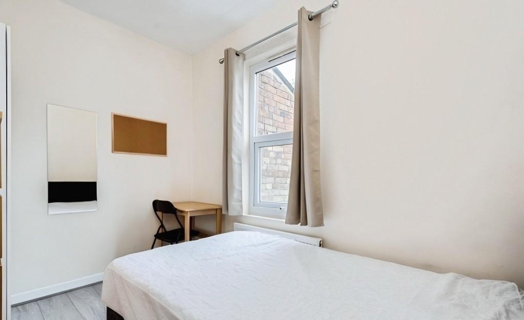 Bedroom 2 - Angle 2