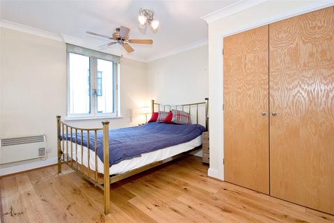 2 bedroom apartment to rent, Carthusian Street, EC1M