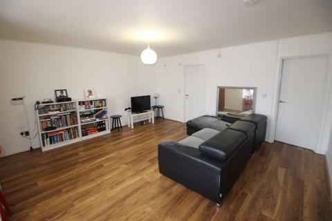 2 bedroom flat to rent, Ford Street, High Wycombe,HP11