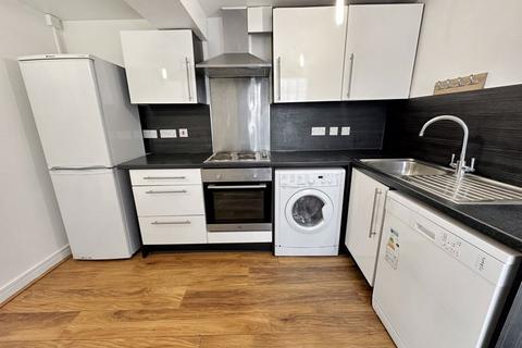 2 bedroom flat to rent, Ford Street, High Wycombe,HP11