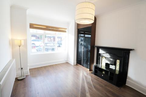 1 bedroom ground floor flat to rent, Lyveden Road, Colliers Wood, London, SW17