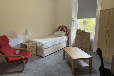 undefined, Room   Queens Drive, Glasgow