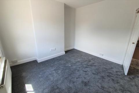 2 bedroom flat to rent, Whitchurch Lane, Edgware