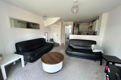 4 bedroom house to rent, Bamford Drive, Liverpool