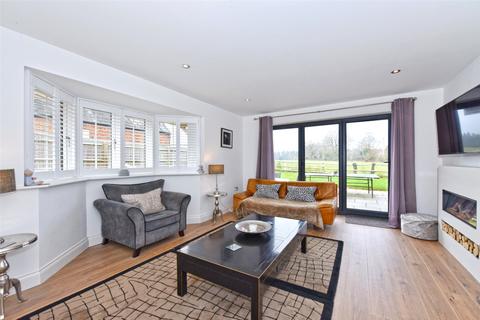 4 bedroom detached house to rent, Binfield Heath, Henley-on-Thames, Oxfordshire, RG9