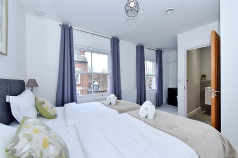 undefined, Tuns Lane, Henley-on-Thames, Oxfordshire, RG9