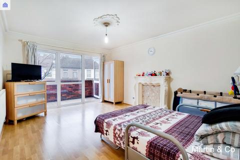 2 Bed Flats To Rent In E13 Apartments Flats To Let