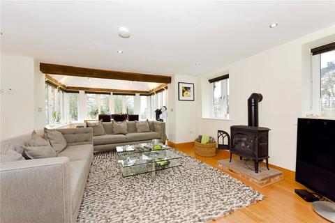 3 bedroom detached house to rent, Henley Road, Marlow, Buckinghamshire, SL7