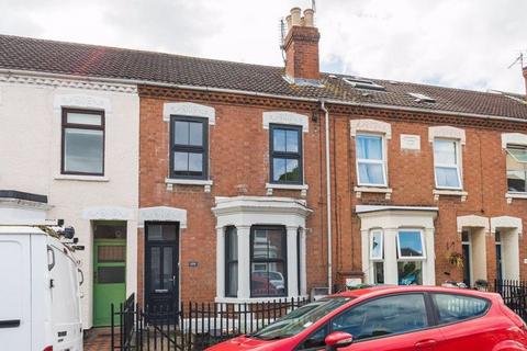 4 bedroom terraced house to rent, Oxford Road, Gloucester GL1