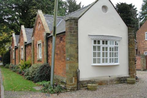 Aldwinckles Yard Market Harborough 1 Bed House 625 Pcm 144 Pw