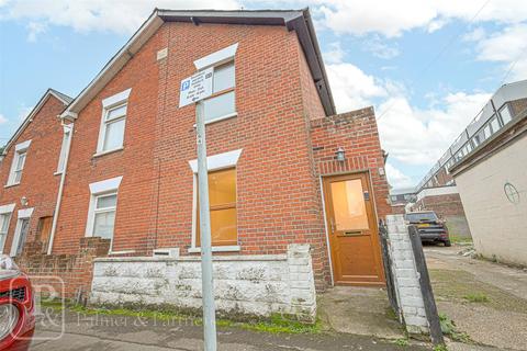 2 bedroom end of terrace house to rent, Causton Road, Colchester, Essex, CO1