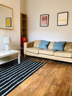 4 bedroom house share to rent - Strawberry Hill, Salford