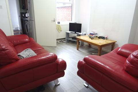 4 bedroom terraced house to rent - Hamilton Street, Leicester LE2
