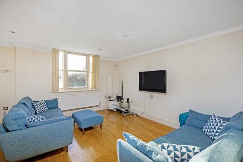 2 bedroom flat for sale, Belvedere Road, London SE19
