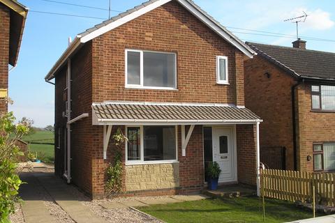 3 bedroom detached house to rent, Honeyfield Drive, Ripley DE5