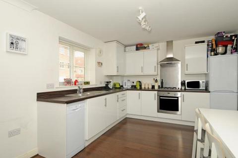 2 bedroom apartment to rent, Barberi Close,  East Oxford,  OX4