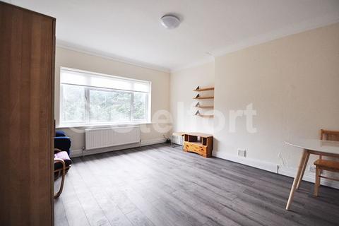 1 bedroom apartment to rent, The Ridgeway, London NW11