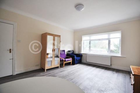 1 bedroom apartment to rent, The Ridgeway, London NW11