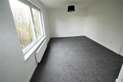 3 bedroom maisonette to rent, Ash Road, Abronhill, Cumbernauld