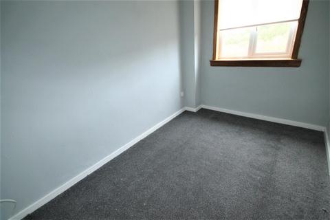 3 bedroom maisonette to rent, Ash Road, Abronhill, Cumbernauld