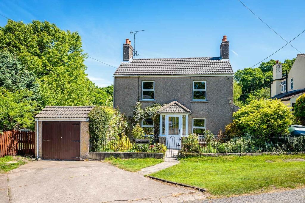 Highfield Close, Bream, Lydney 3 bed cottage £319,950