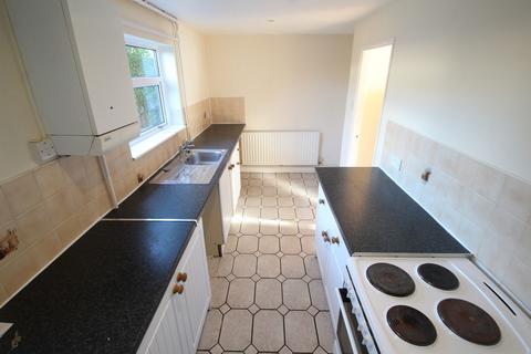 3 bedroom terraced house to rent, Scotswood Crescent, Leicester