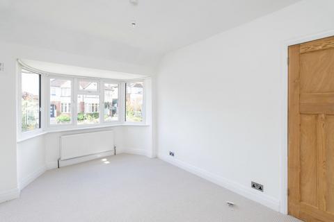 38 Chalkpit Lane, Dorking, RH4 1EY