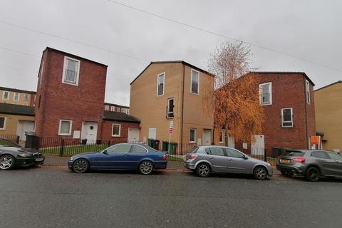 2 bedroom maisonette to rent, Old Chester Road, Birkenhead