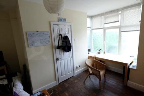 7 bedroom house share to rent - Hook Road