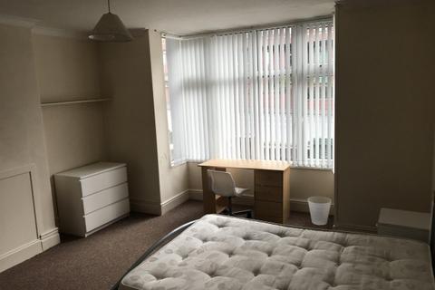 6 bedroom house share to rent - Deiniol Road
