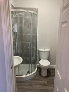 1 bedroom in a house share to rent, Throstlenest Avenue, Wigan