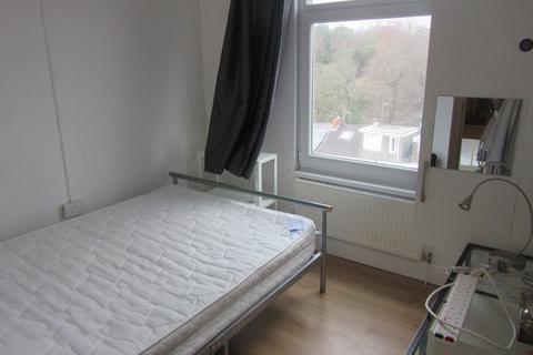 6 bedroom house share to rent, Waterloo Road, Brynmill, Swansea. SA2 0DD