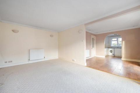 3 bedroom end of terrace house to rent, Alford Road,  High Wycombe,  HP12