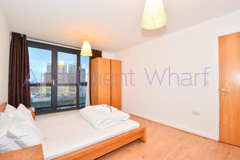 1 bedroom in a flat share to rent, The Sphere  Hallsville Road    (Canning town), London, E16
