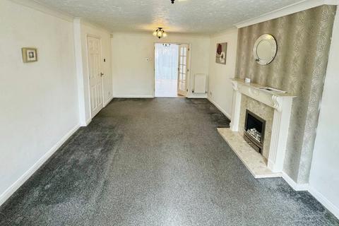 4 bedroom detached house to rent, Kempsford Close, Manchester, Greater Manchester, M23