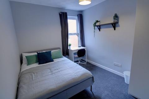 House share to rent - Small Double Room, Shared House, All Bills Included