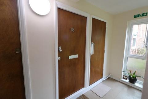 2 bedroom flat to rent - Ranscombe Close, Rochester