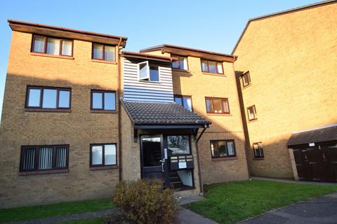 2 bedroom flat to rent, Locks Heath