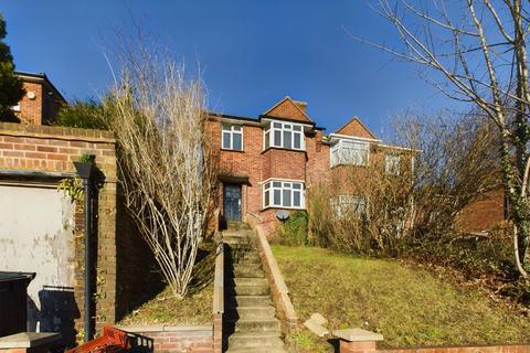 3 bedroom semi-detached house to rent, Selsdon Park Road, South Croydon