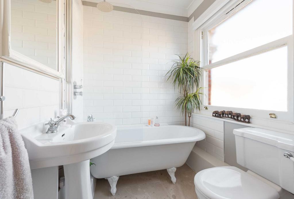 Apartment in London - View 3