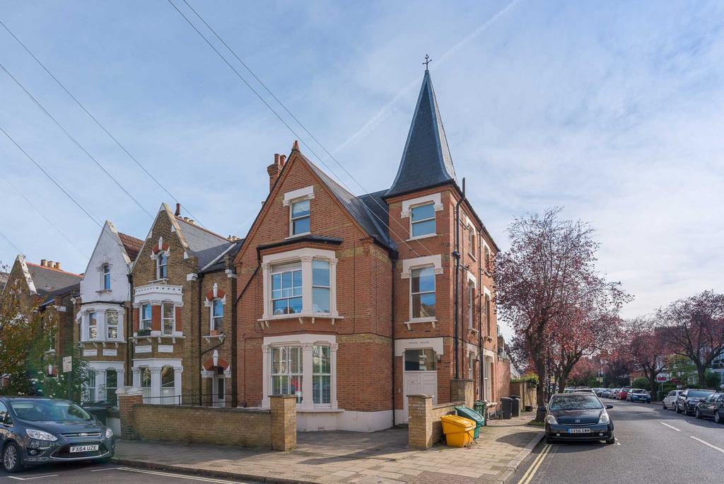 Apartment in London - View 5