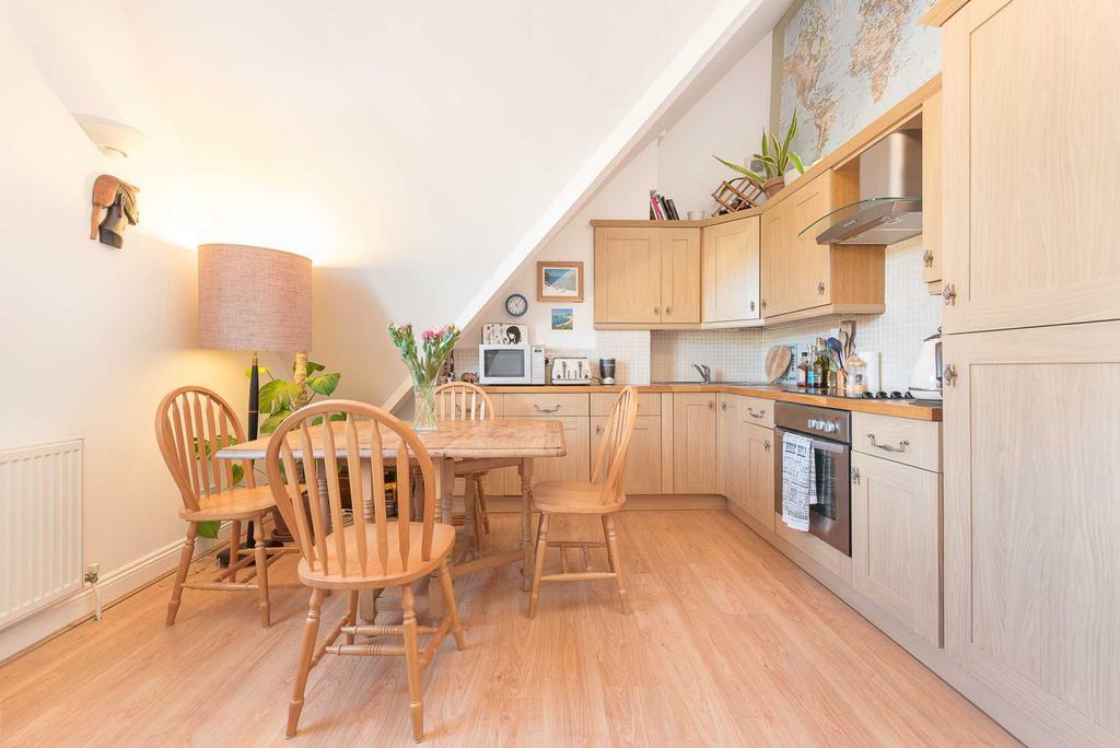 Apartment in London - More