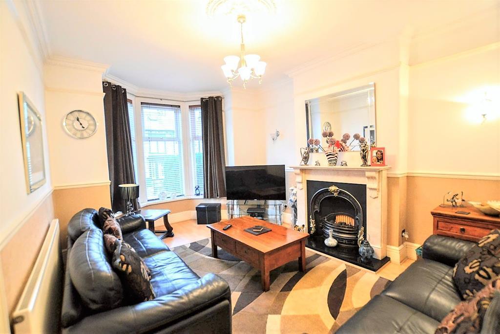 Park Grove, Barnsley, S70 1QE 4 bed terraced house £280,000