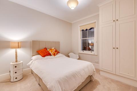 2 bedroom maisonette to rent, Filmer Road, London